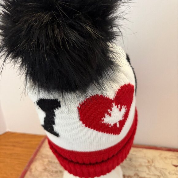 Hudson's Bay (HBC) Team Canada Knit Toque / Beanie - Picture 2 of 2